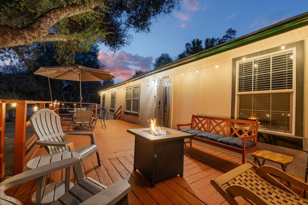 Hilltop Oasis With Games, Hot Tub, Fire-Pit, Deck, Views Oakhurst Eksteriør billede
